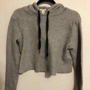 Gray cropped sweatshirt